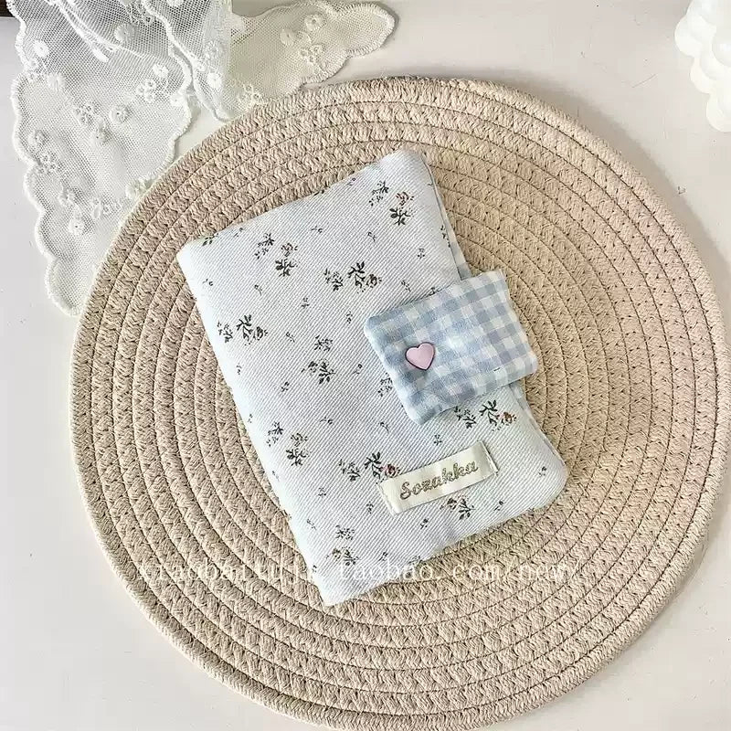 Housse de livre A6 à motif floral – Trèfle décoratif