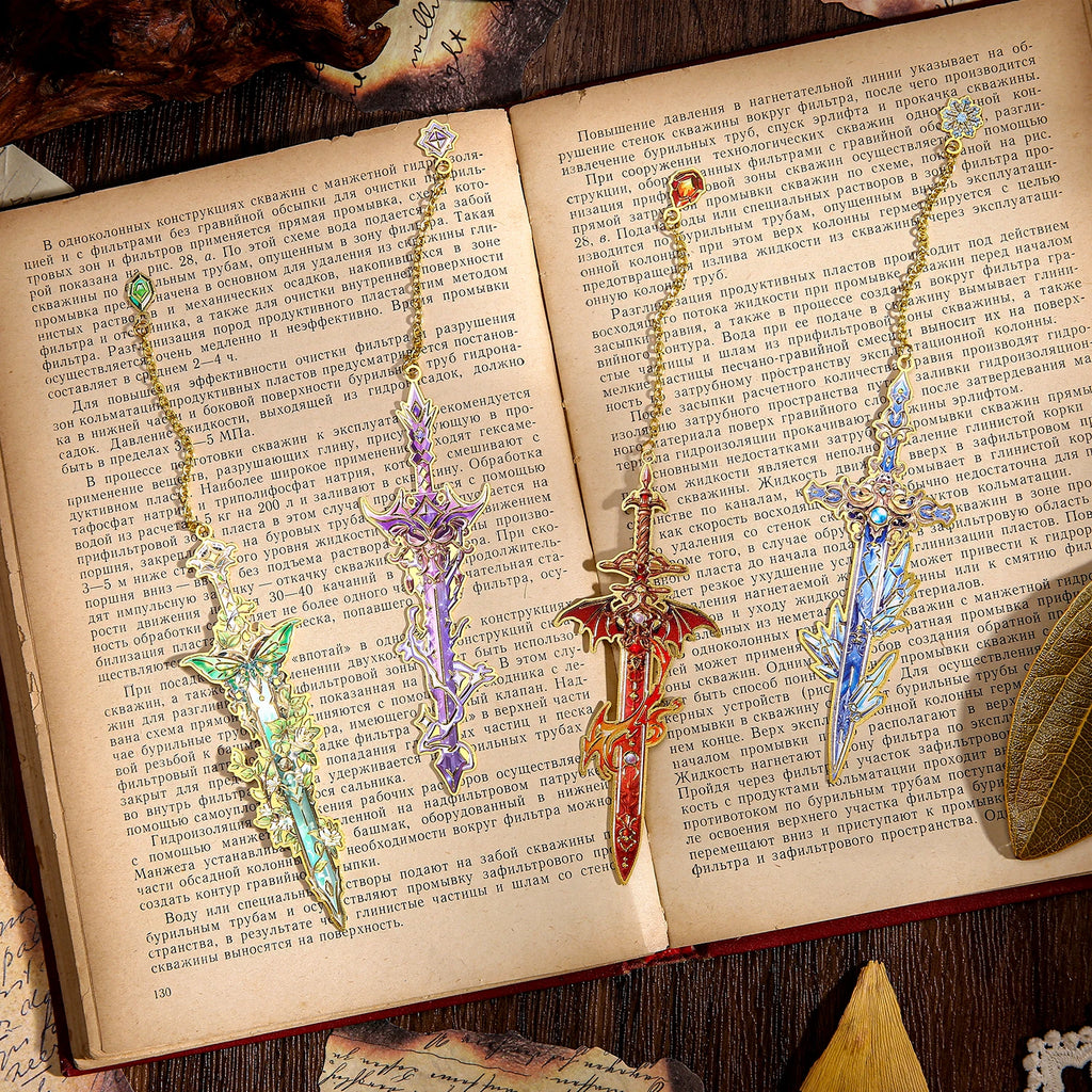 Lot de 4 marque-pages épées fantasy en métal – Designs médiévaux